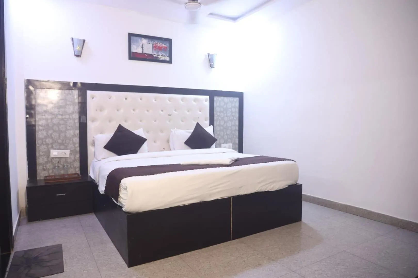 Hotel Grand Father Agra   Agra (Uttar Pradesh)